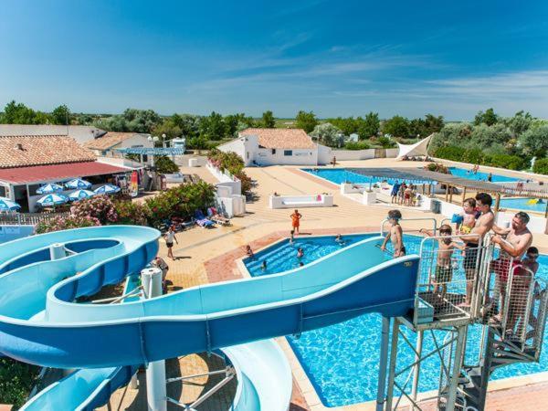 Camping La Brise De Camargue Saintes-Maries-de-la-Mer Esterno foto